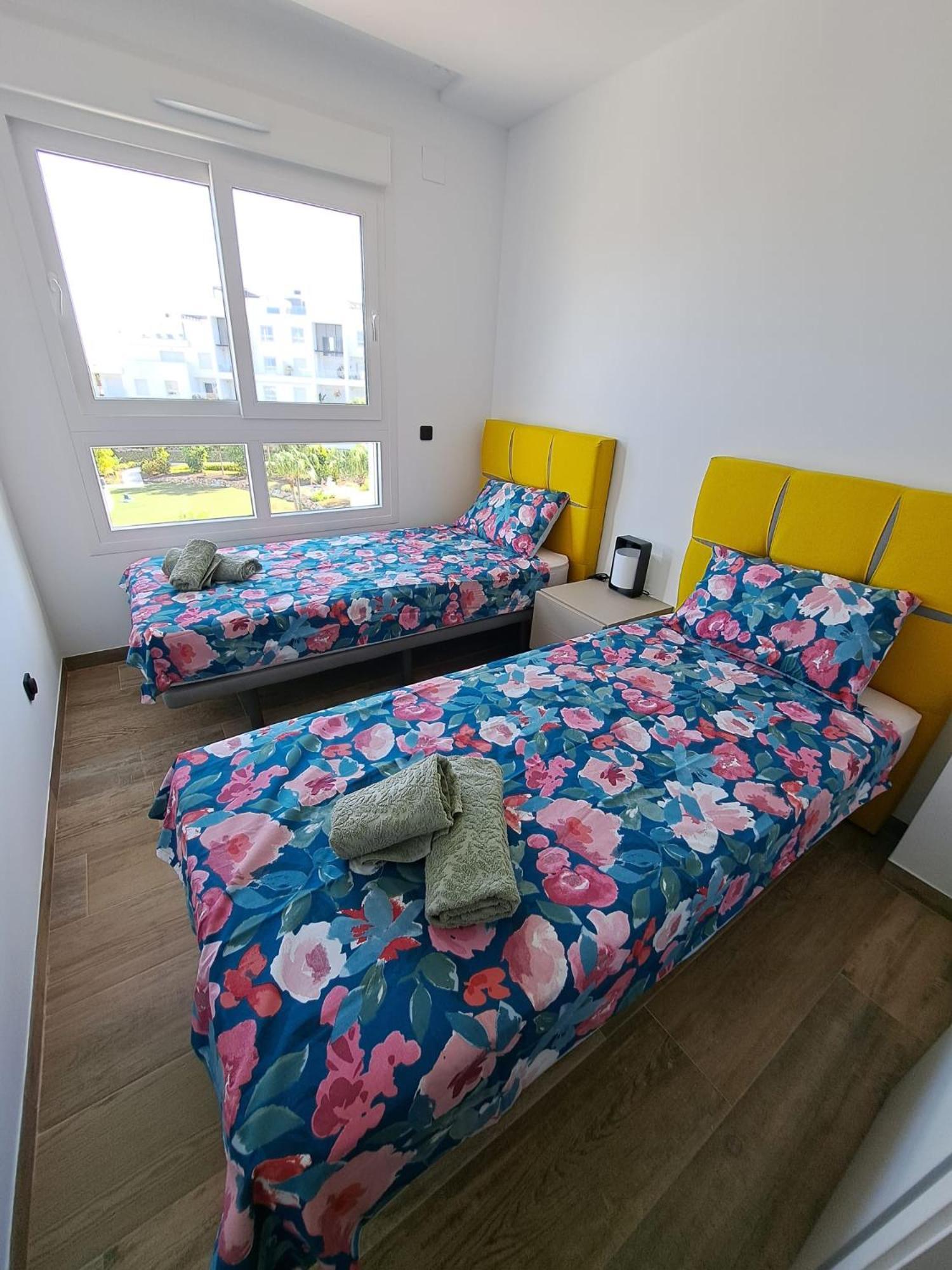 Nice 2 Bedroom Bali Apartment With Sea Views تورّيفيِخا المظهر الخارجي الصورة