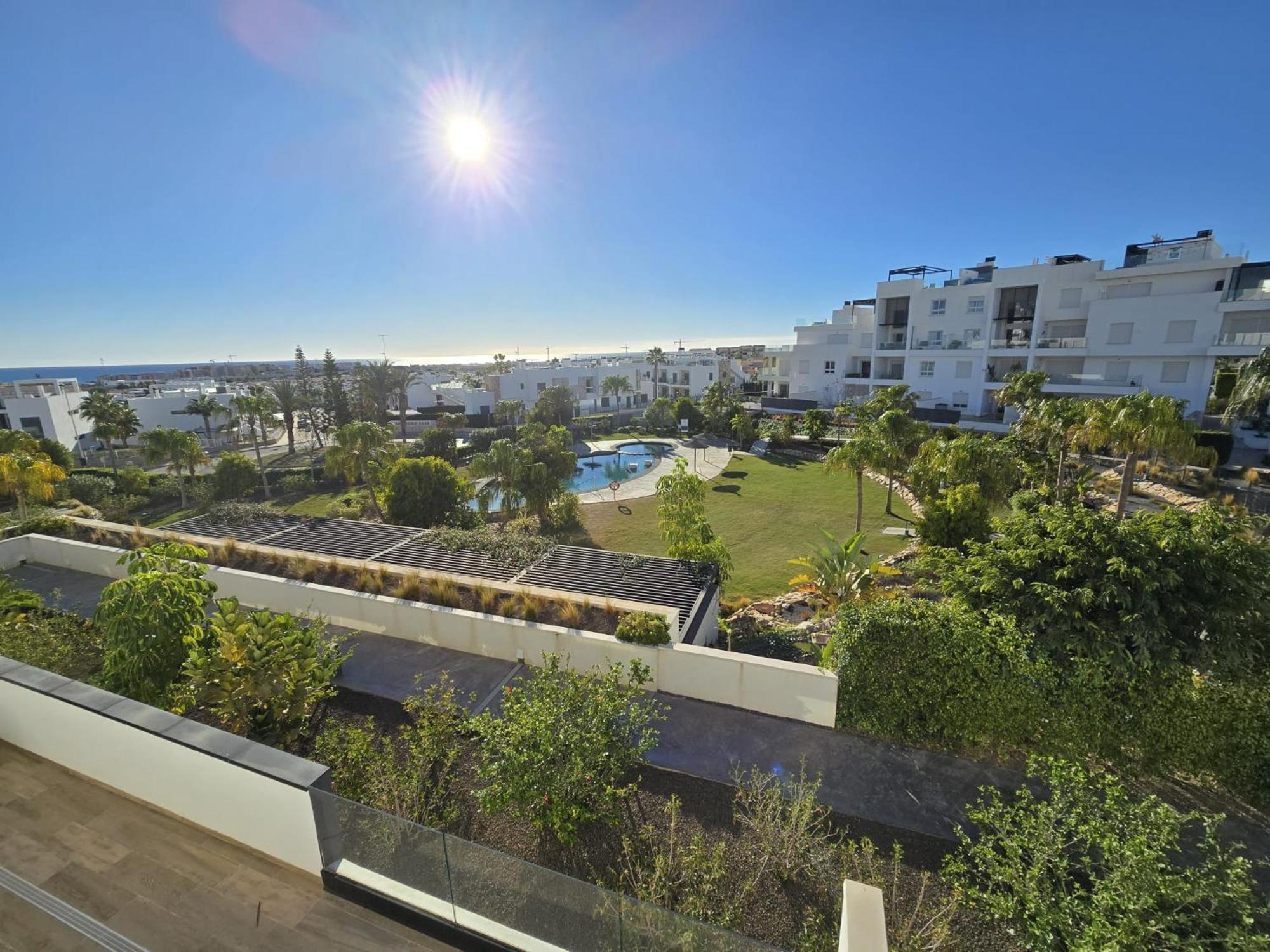 Nice 2 Bedroom Bali Apartment With Sea Views تورّيفيِخا المظهر الخارجي الصورة