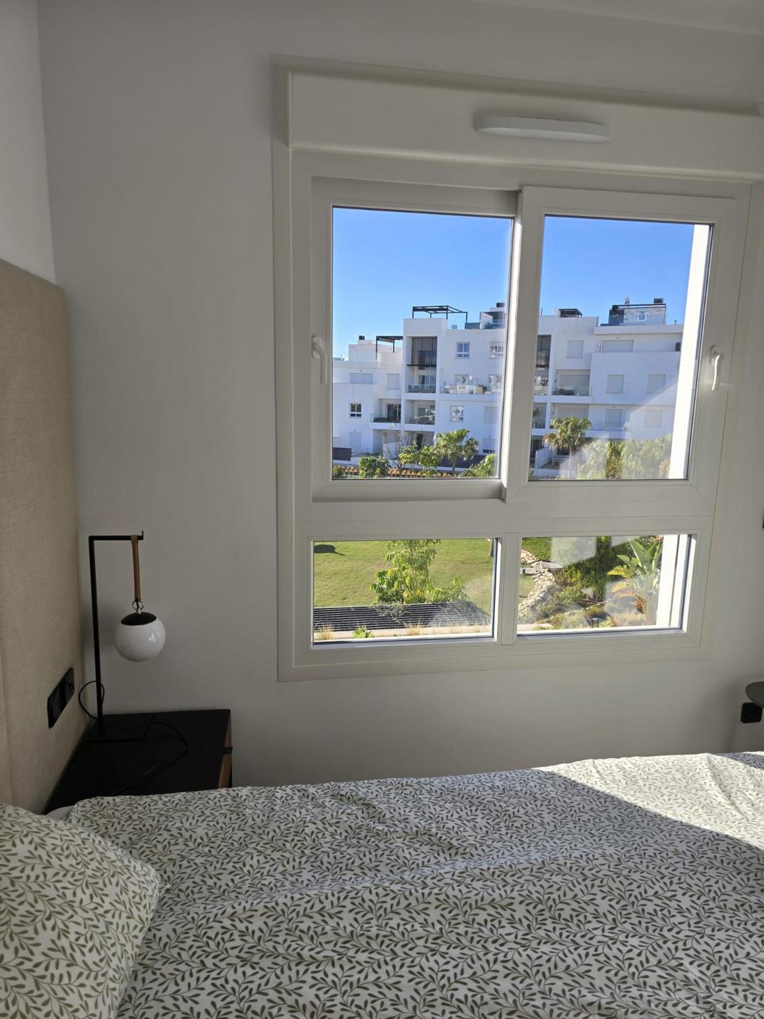 Nice 2 Bedroom Bali Apartment With Sea Views تورّيفيِخا المظهر الخارجي الصورة