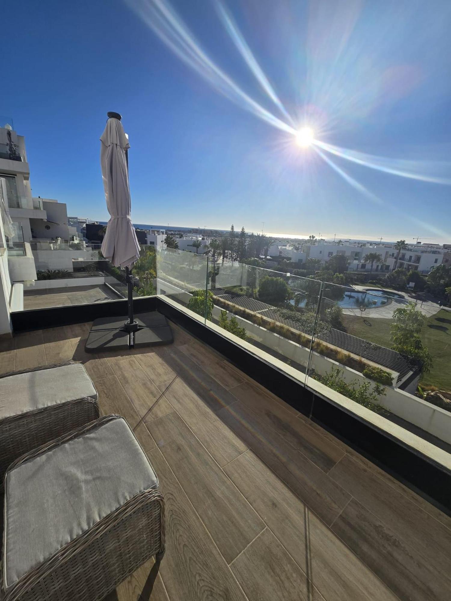 Nice 2 Bedroom Bali Apartment With Sea Views تورّيفيِخا المظهر الخارجي الصورة