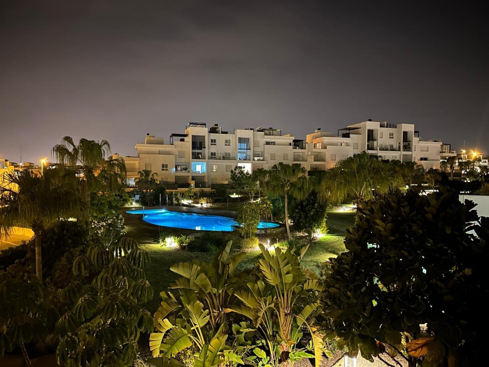 Nice 2 Bedroom Bali Apartment With Sea Views تورّيفيِخا المظهر الخارجي الصورة